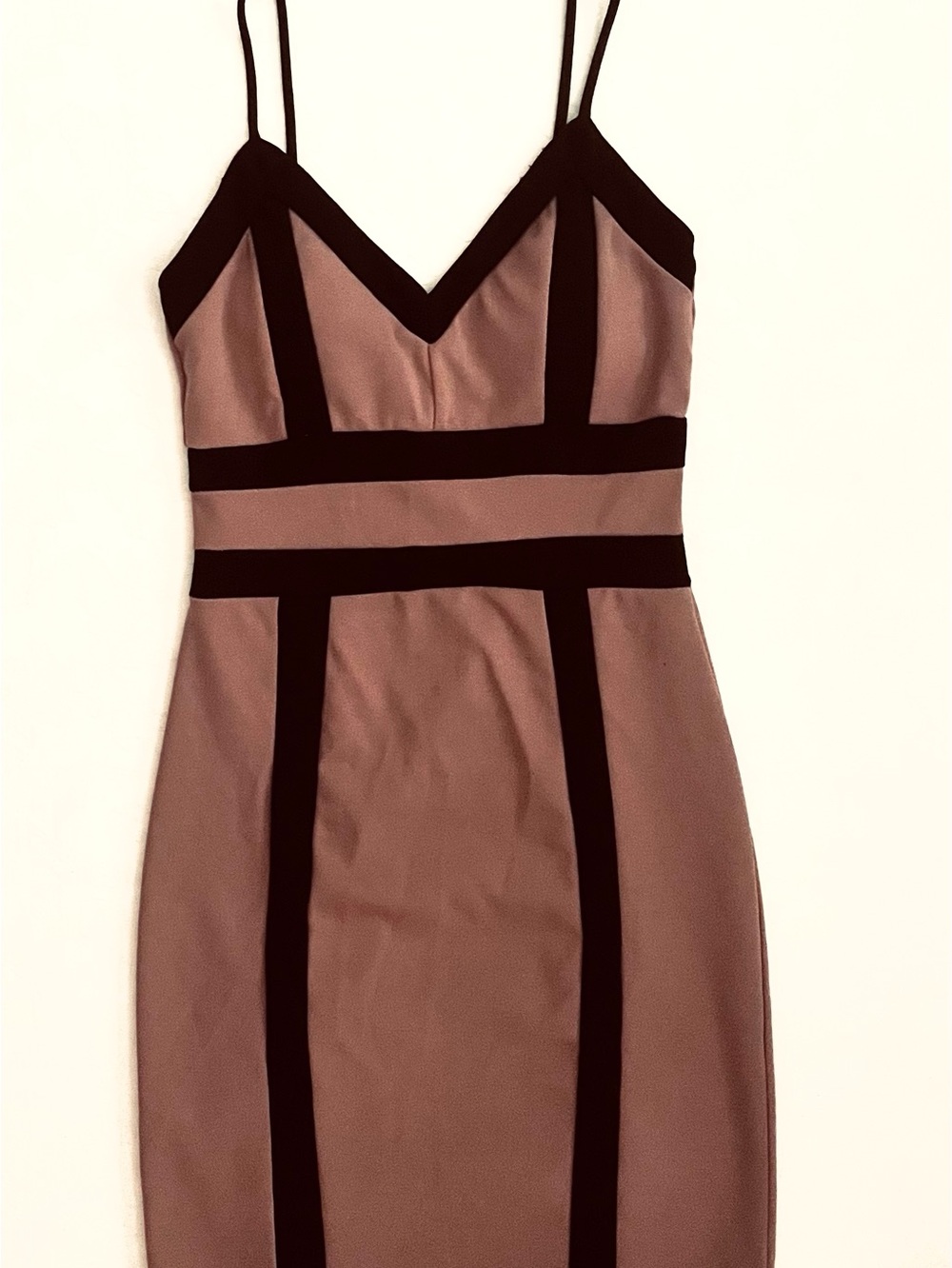 Windsor mauve and black stripe bodycon form fitting dress w spaghetti straps - S